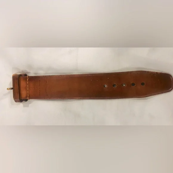 🌸Louis Vuitton🌸Strap / Cuff Holder🌸Measurements in Description🌸 - Picture 9 of 11